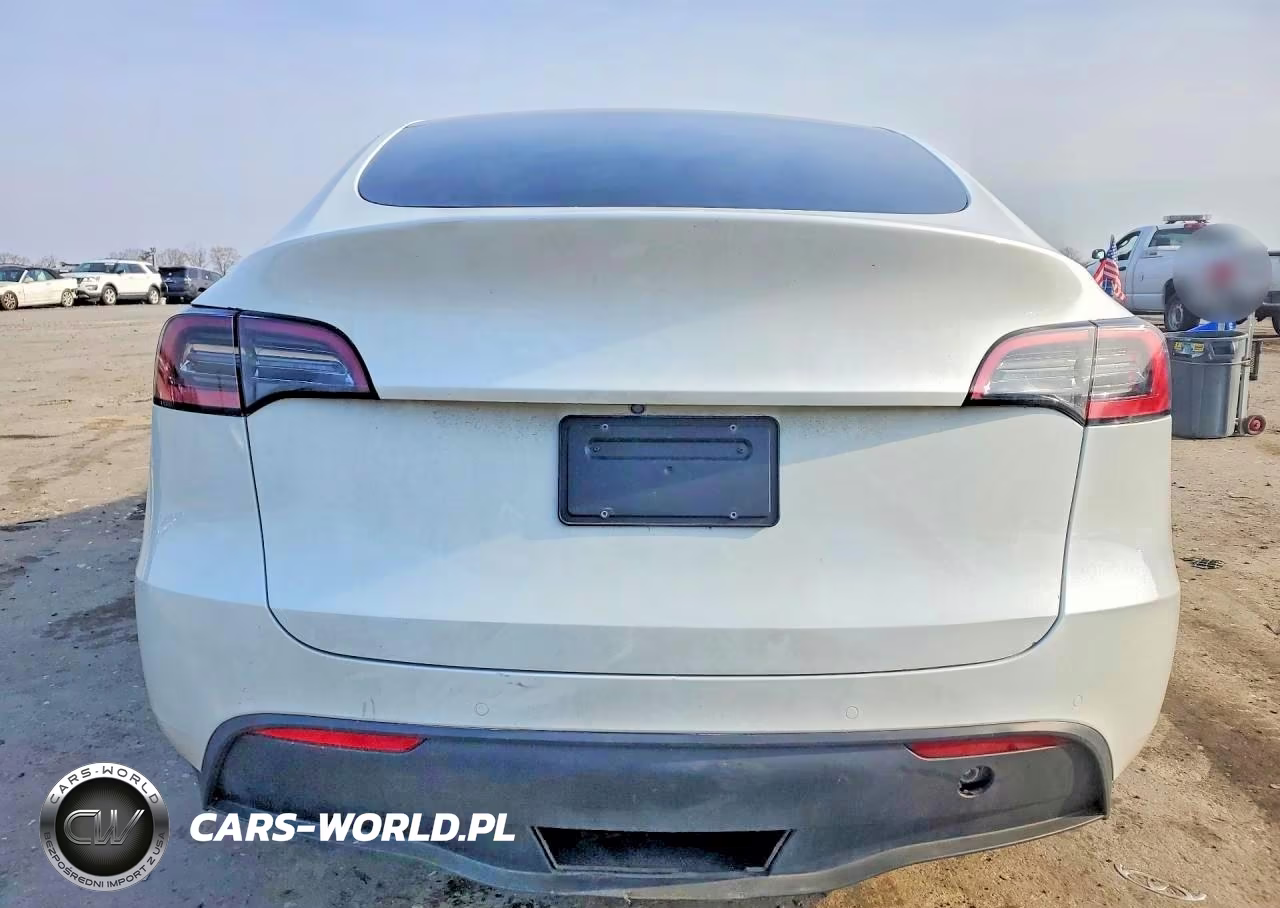 2022 Tesla Model Y VIN:7SAYGDEE0NF354168 - 6
