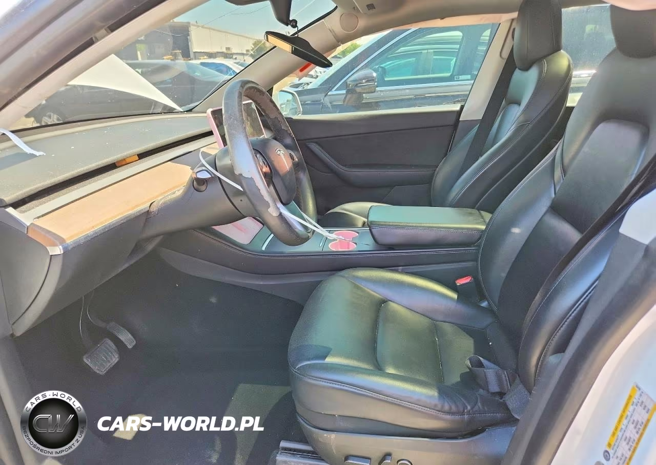 2022 Tesla Model Y VIN:7SAYGDEE0NF354168 - 7