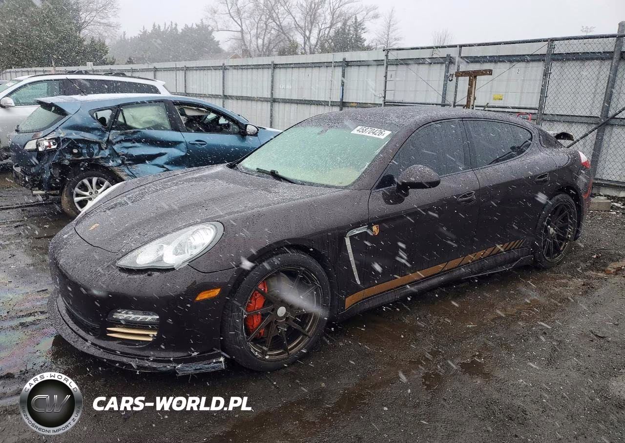 2013 Porsche Panamera 2