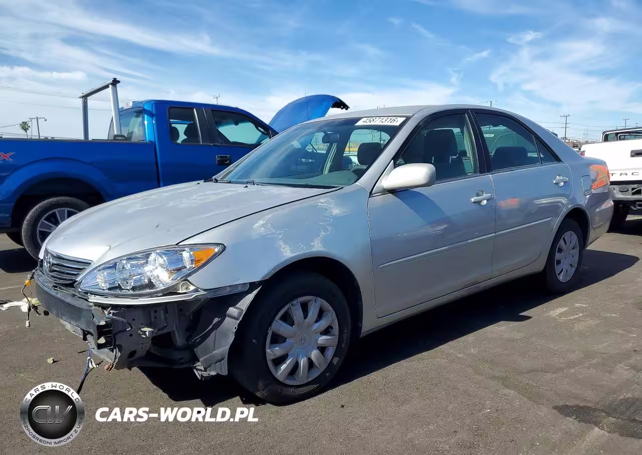 2005 Toyota Camry Le