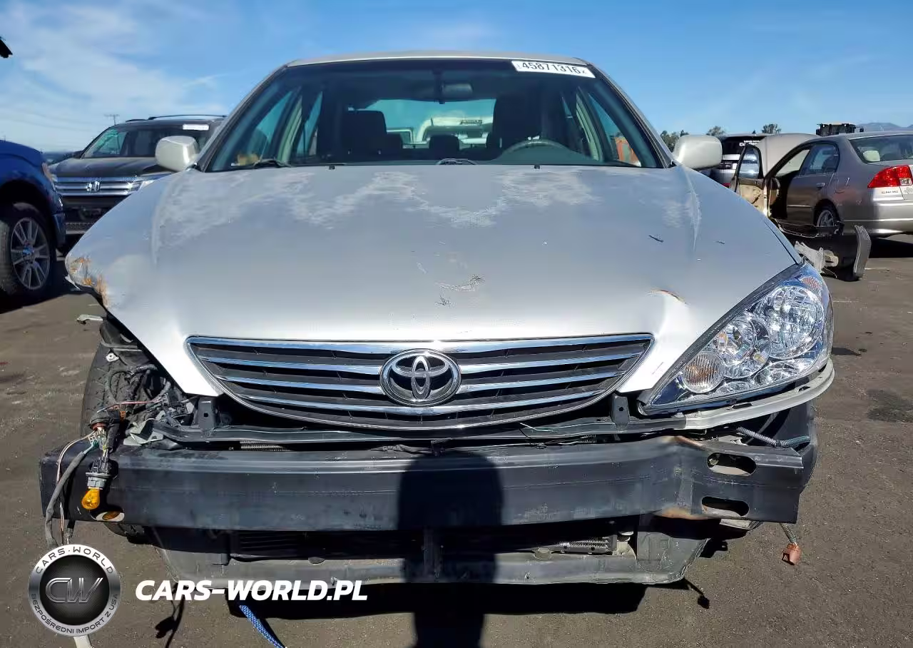 2005 Toyota Camry Le VIN:4T1BE32K05U035692 - 5