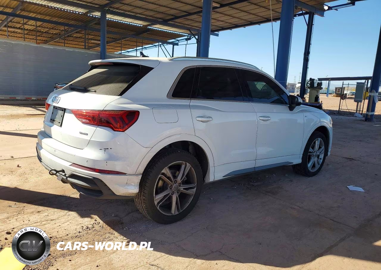 2020 Audi Q3 Premium S Line VIN:WA1DECF34L1097993 - 3