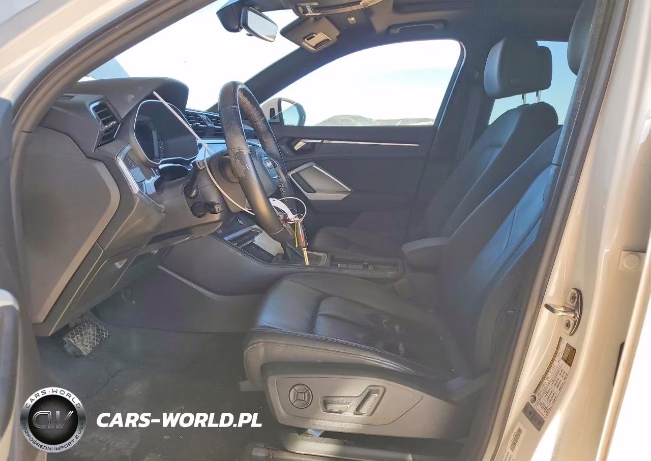 2020 Audi Q3 Premium S Line VIN:WA1DECF34L1097993 - 7