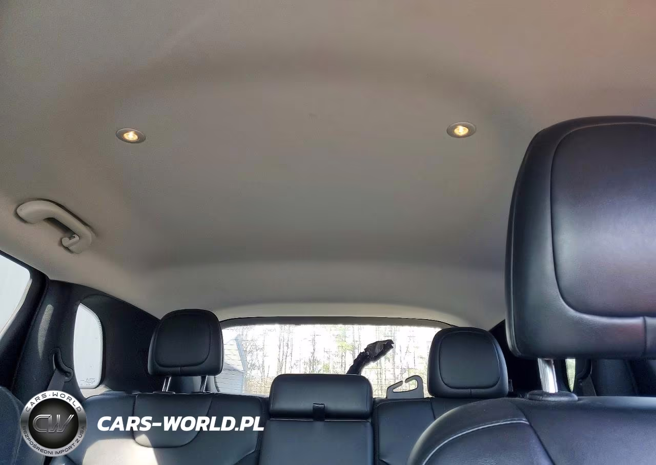2020 Jeep Cherokee Latitude Plus VIN:1C4PJMLB2LD551284 - 10