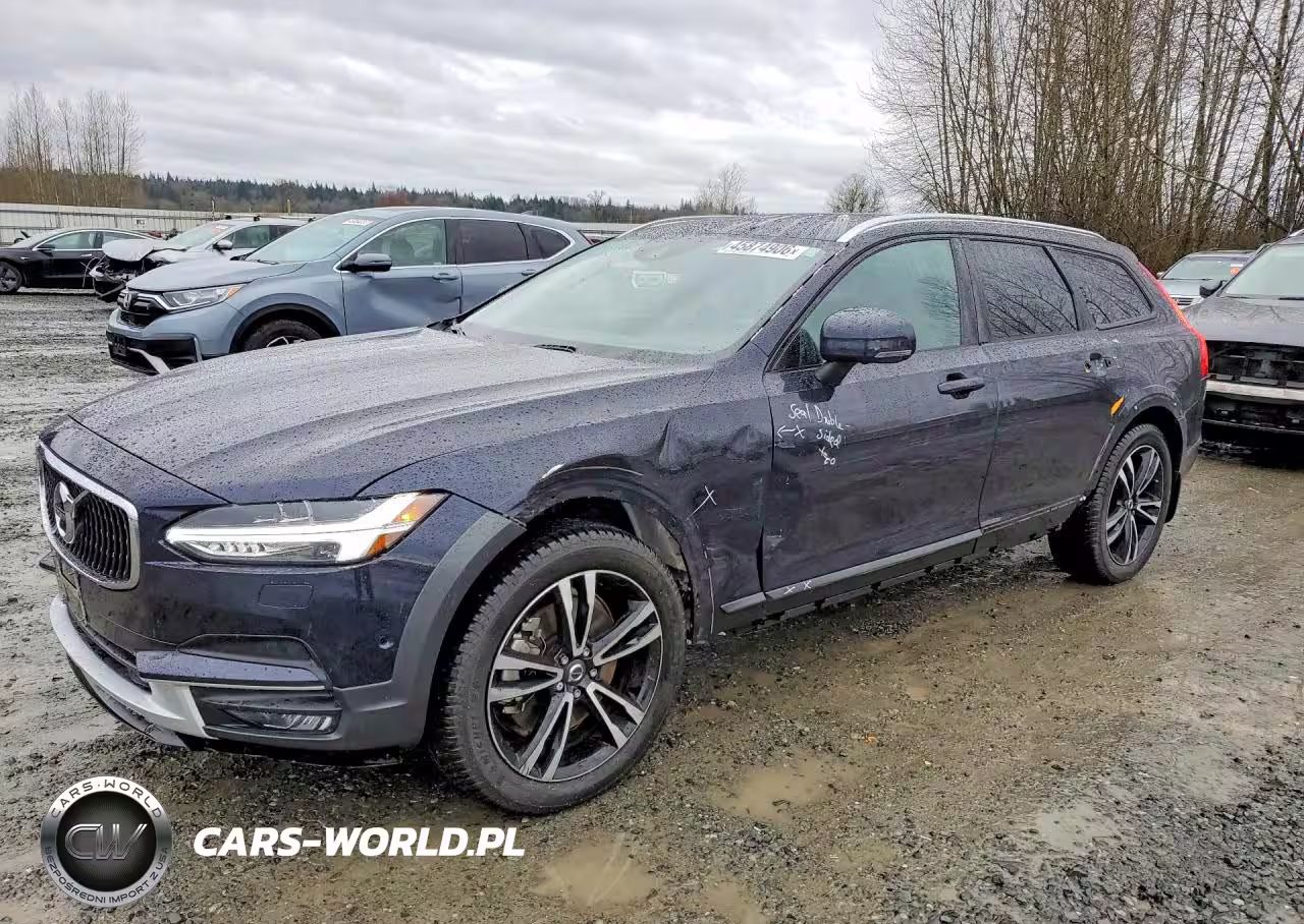 2019 Volvo V90 Cross Country T5 Momentum