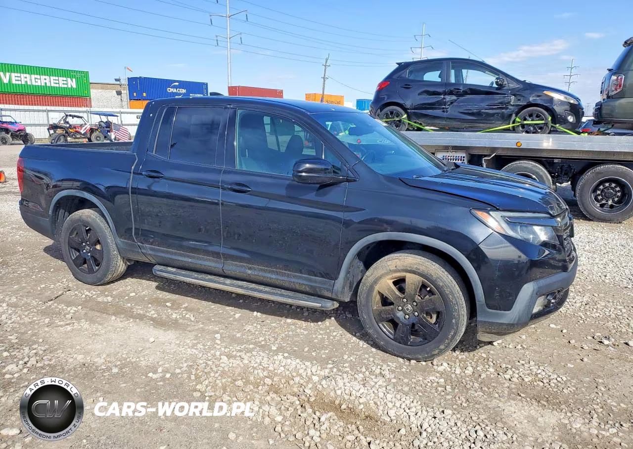 2017 Honda Ridgeline Black Edition VIN:5FPYK3F81HB002730 - 4