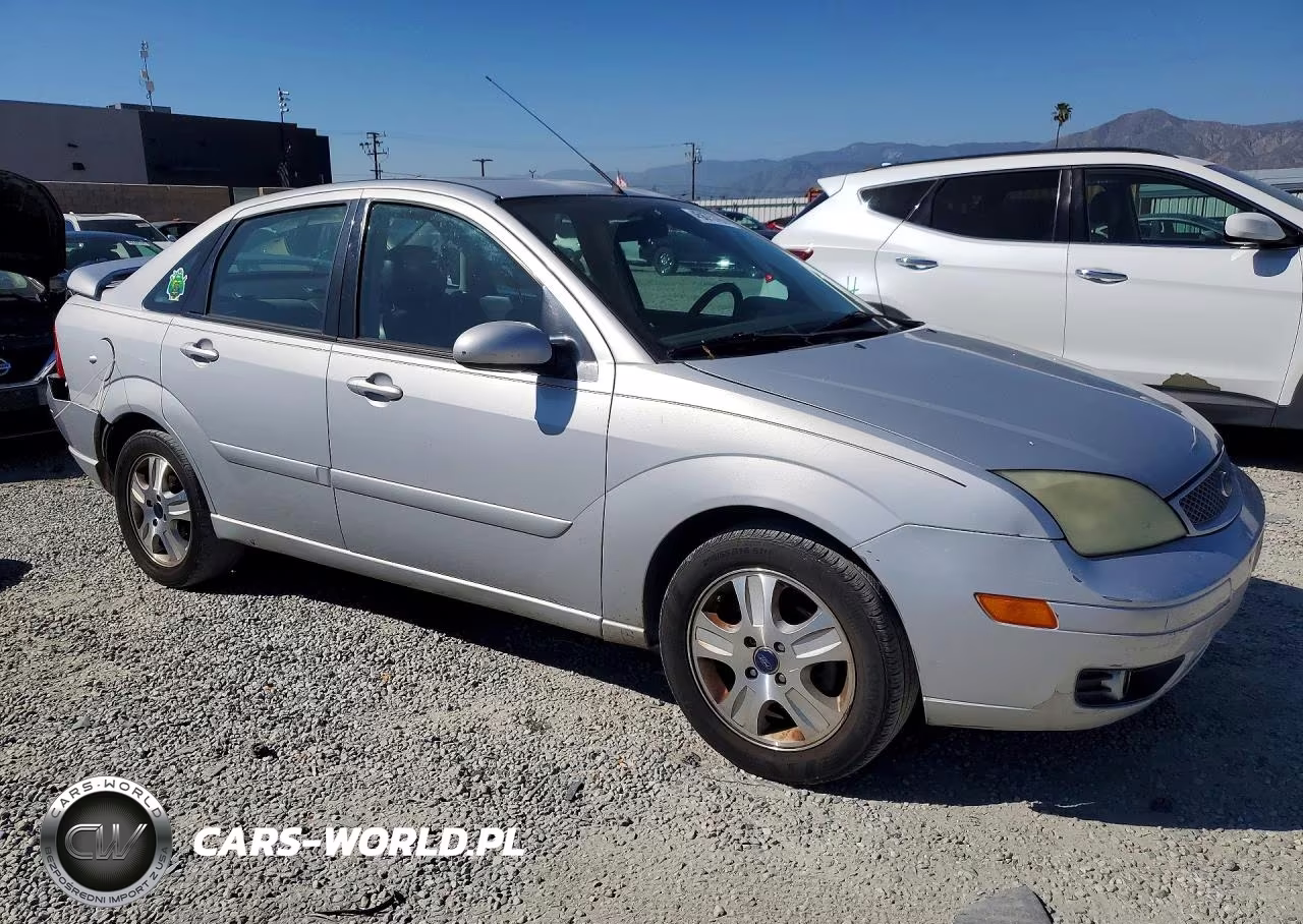 2005 Ford Focus Zx4 St VIN:1FAHP38Z05W234765 - 4