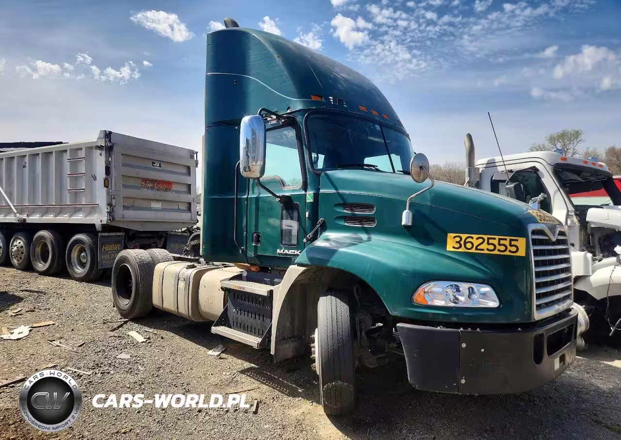 2017 Mack Cxu612 Semi Truck