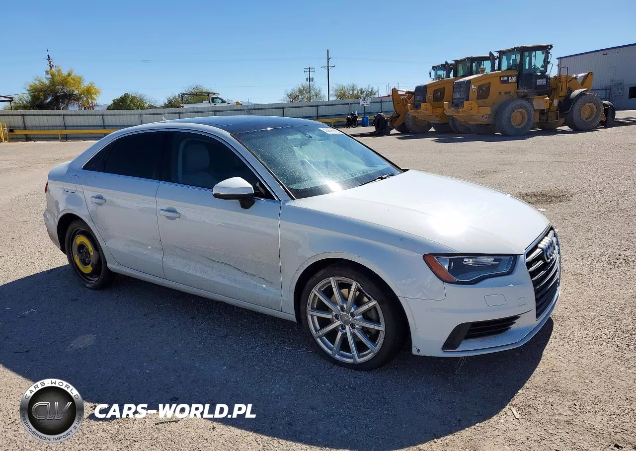 2015 Audi A3 Premium Plus VIN:WAUEFGFFXF1090721 - 4
