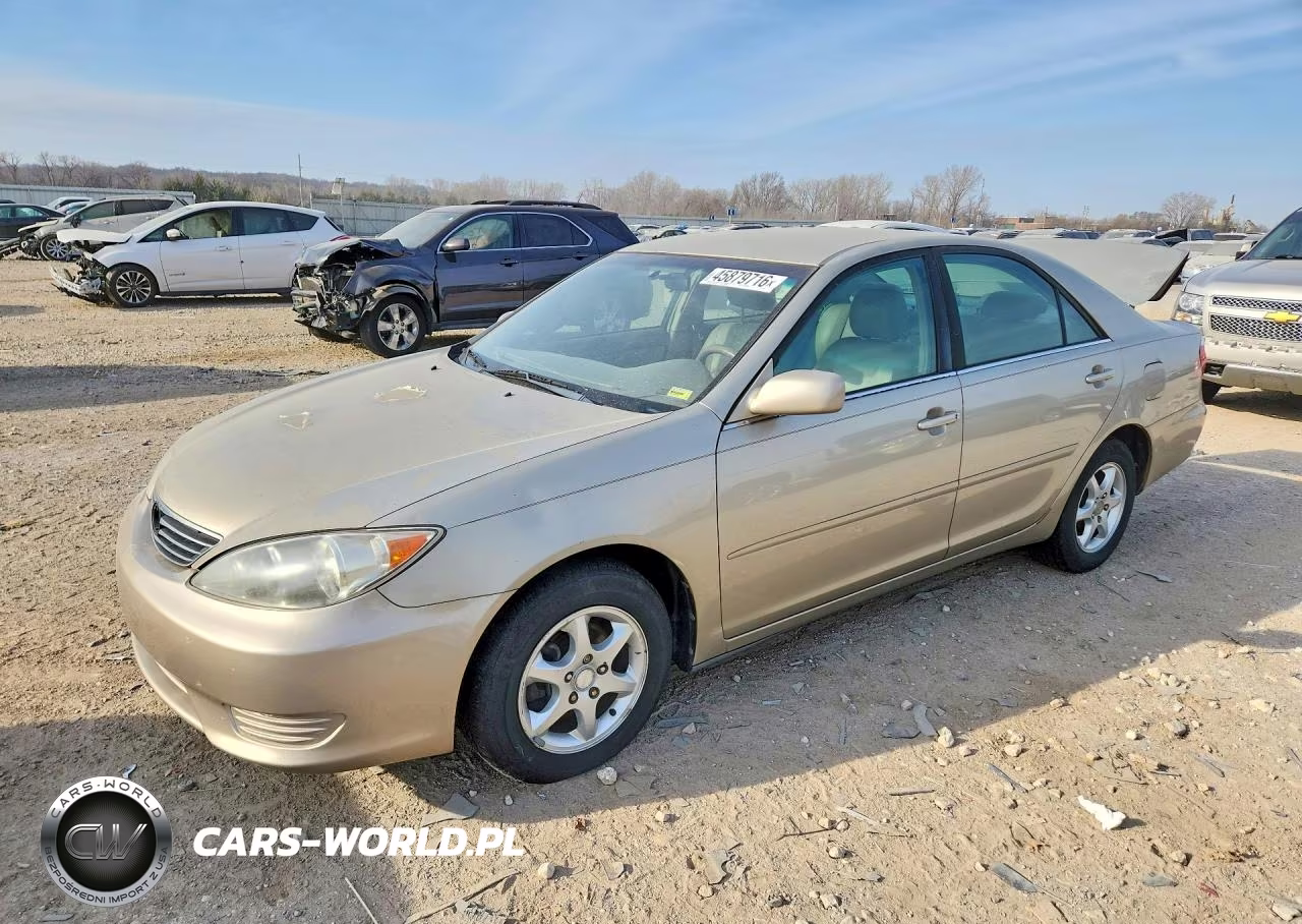 2005 Toyota Camry Le