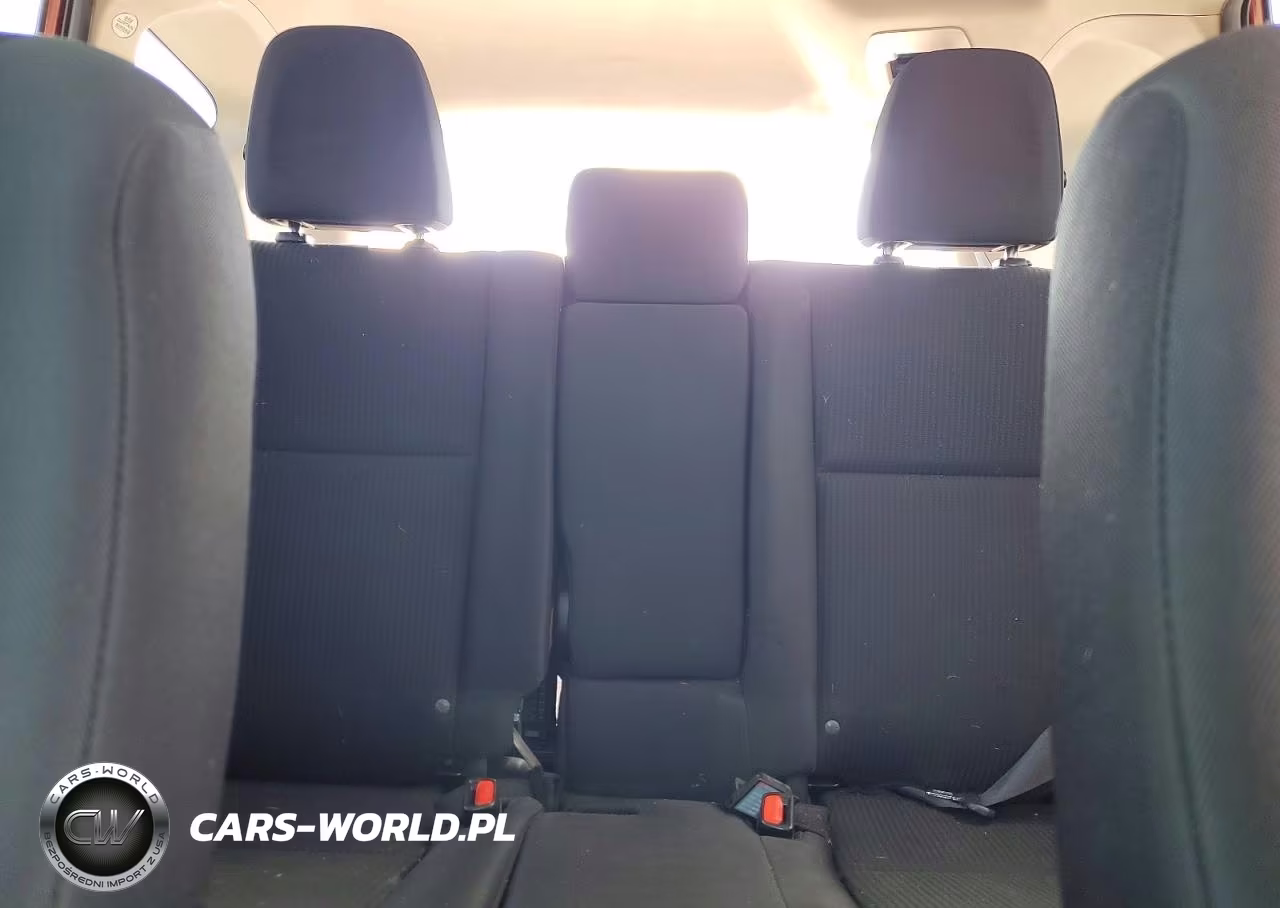 2018 Toyota Rav4 Le VIN:2T3ZFREV9JW478283 - 10