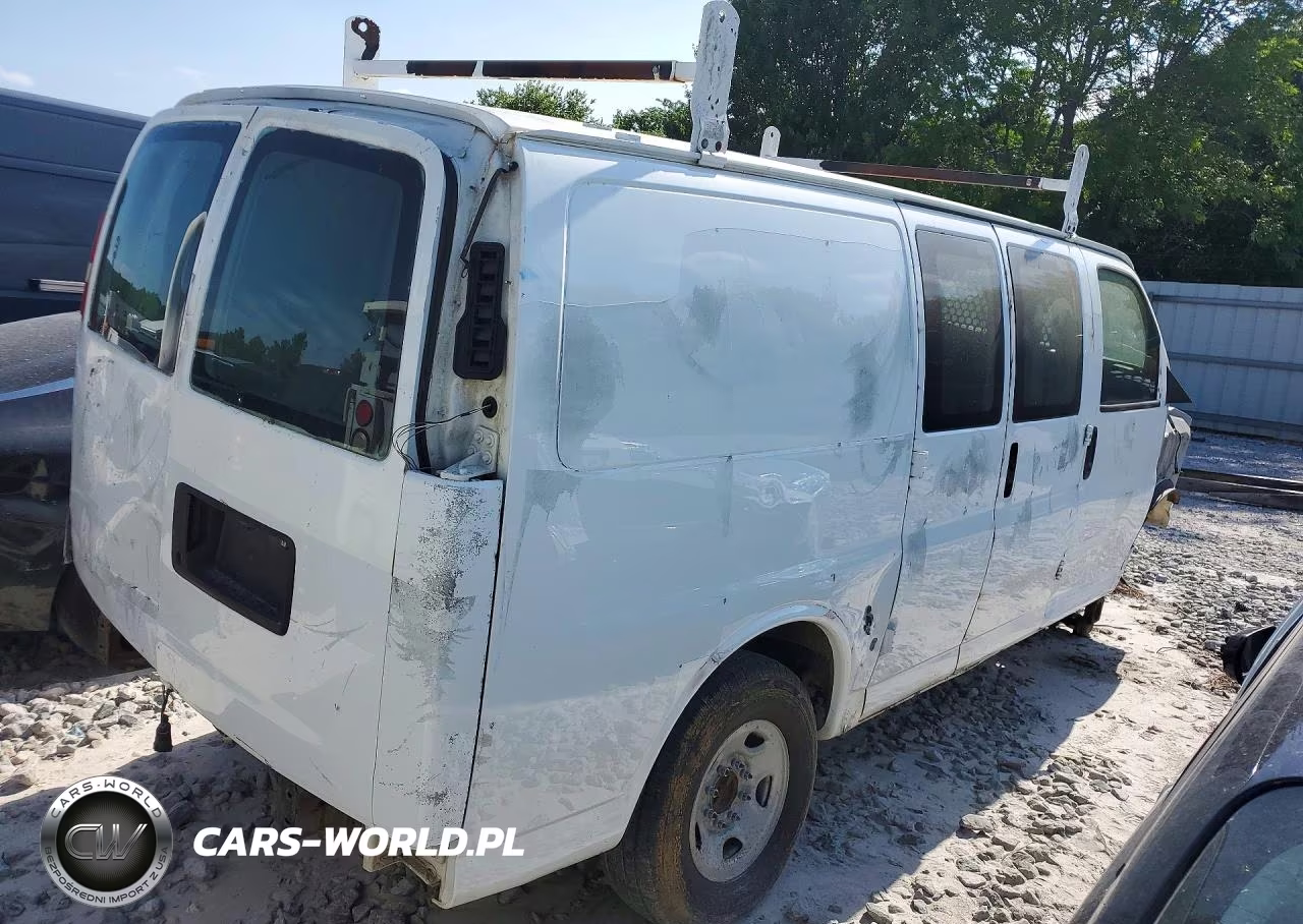2013 Chevrolet Express 2500 Cargo Delivery Van VIN:1GCWGFCG6D1128079 - 3