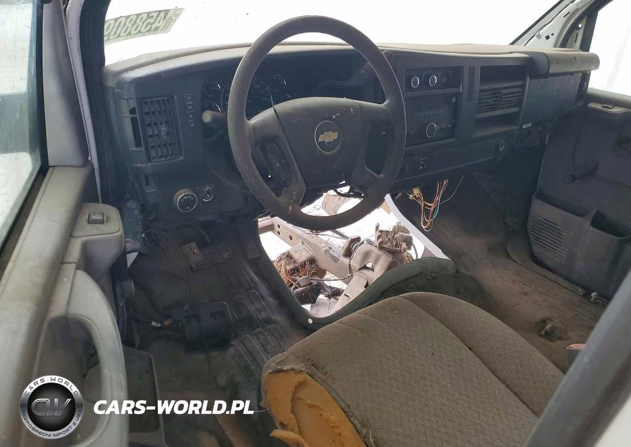 2013 Chevrolet Express 2500 Cargo Delivery Van VIN:1GCWGFCG6D1128079 - 8