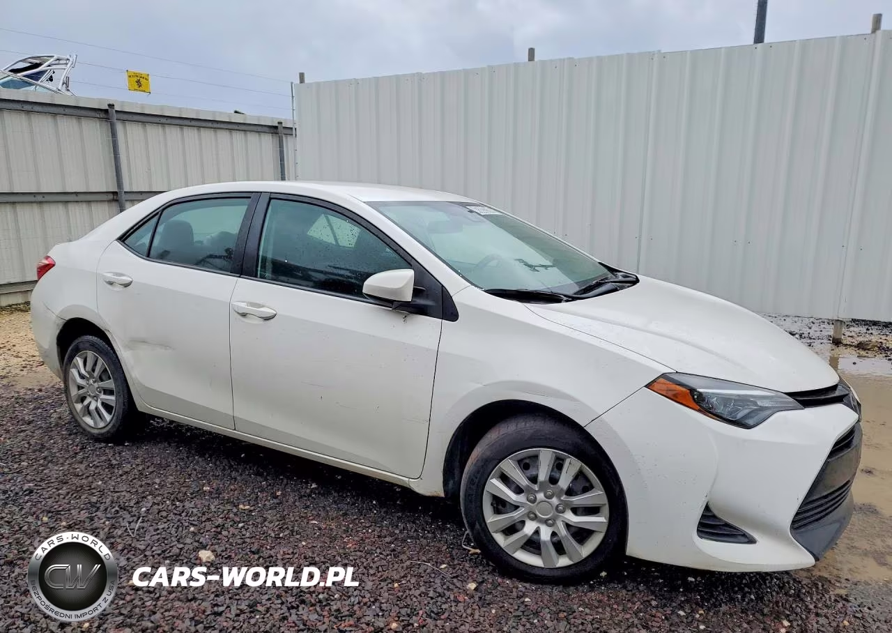 2018 Toyota Corolla L VIN:5YFBURHE8JP759407 - 4