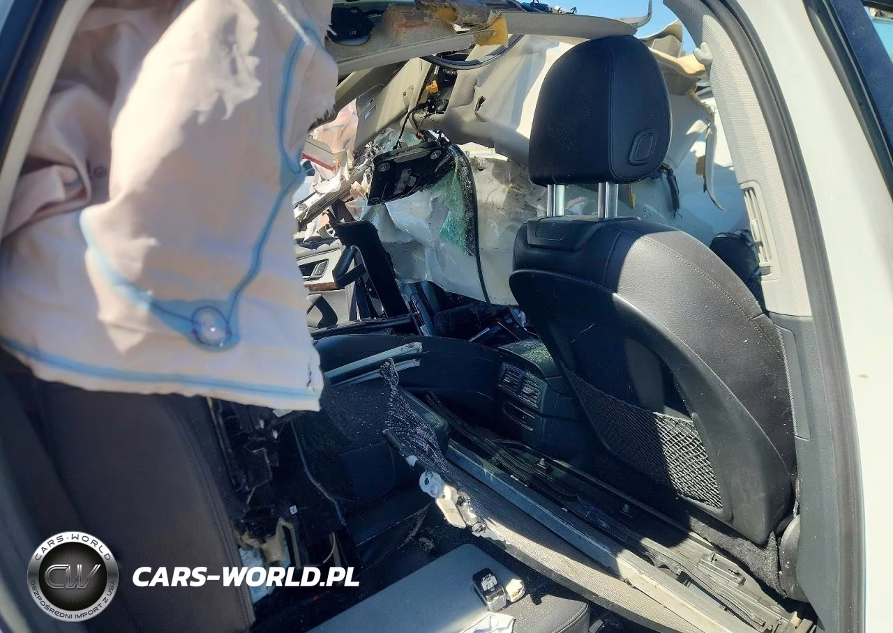 2018 Audi Q7 Premium Plus VIN:WA1LHAF72JD000974 - 10