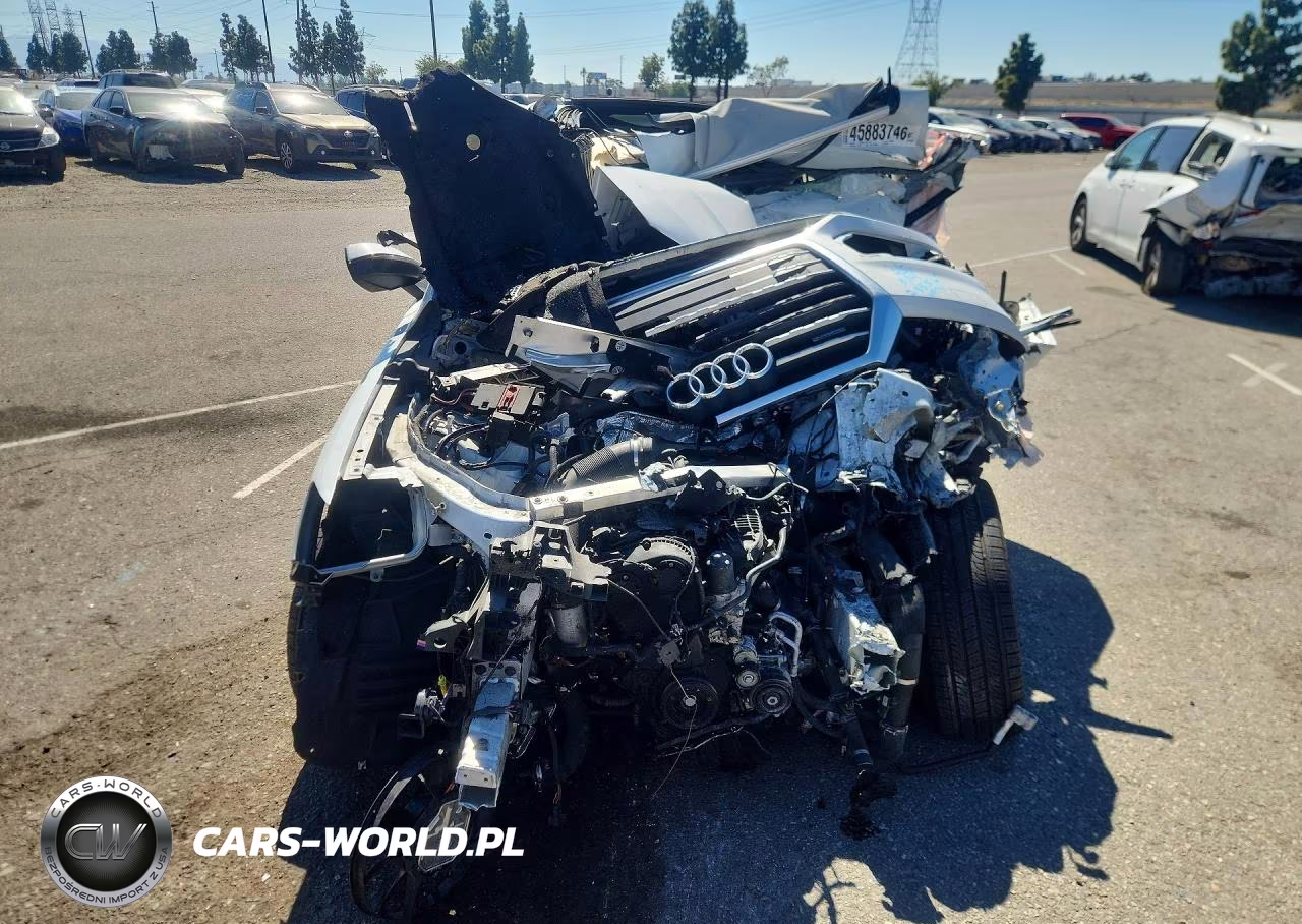 2018 Audi Q7 Premium Plus VIN:WA1LHAF72JD000974 - 5