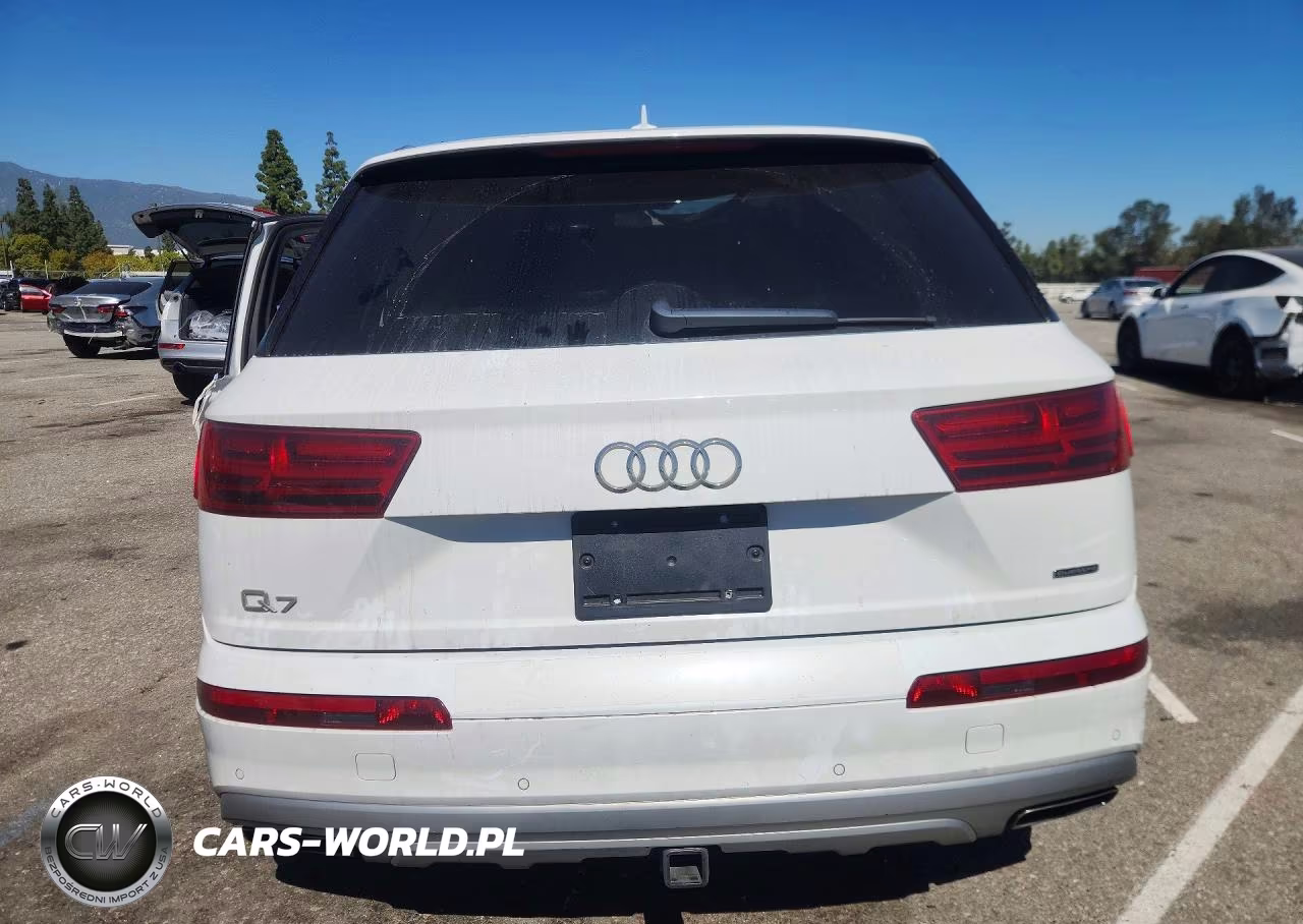 2018 Audi Q7 Premium Plus VIN:WA1LHAF72JD000974 - 6