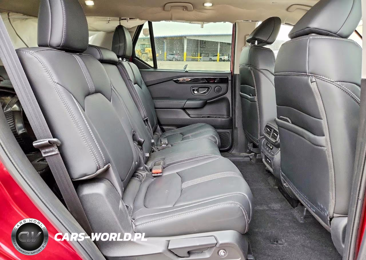 2023 Honda Pilot Touring VIN:5FNYG1H72PB056152 - 11