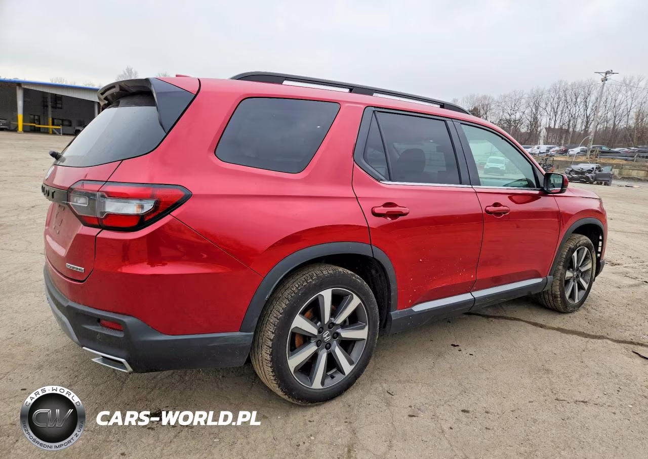 2023 Honda Pilot Touring VIN:5FNYG1H72PB056152 - 3