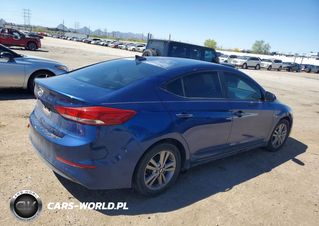 2017 Hyundai Elantra Se VIN:5NPD84LF9HH039881 - 3