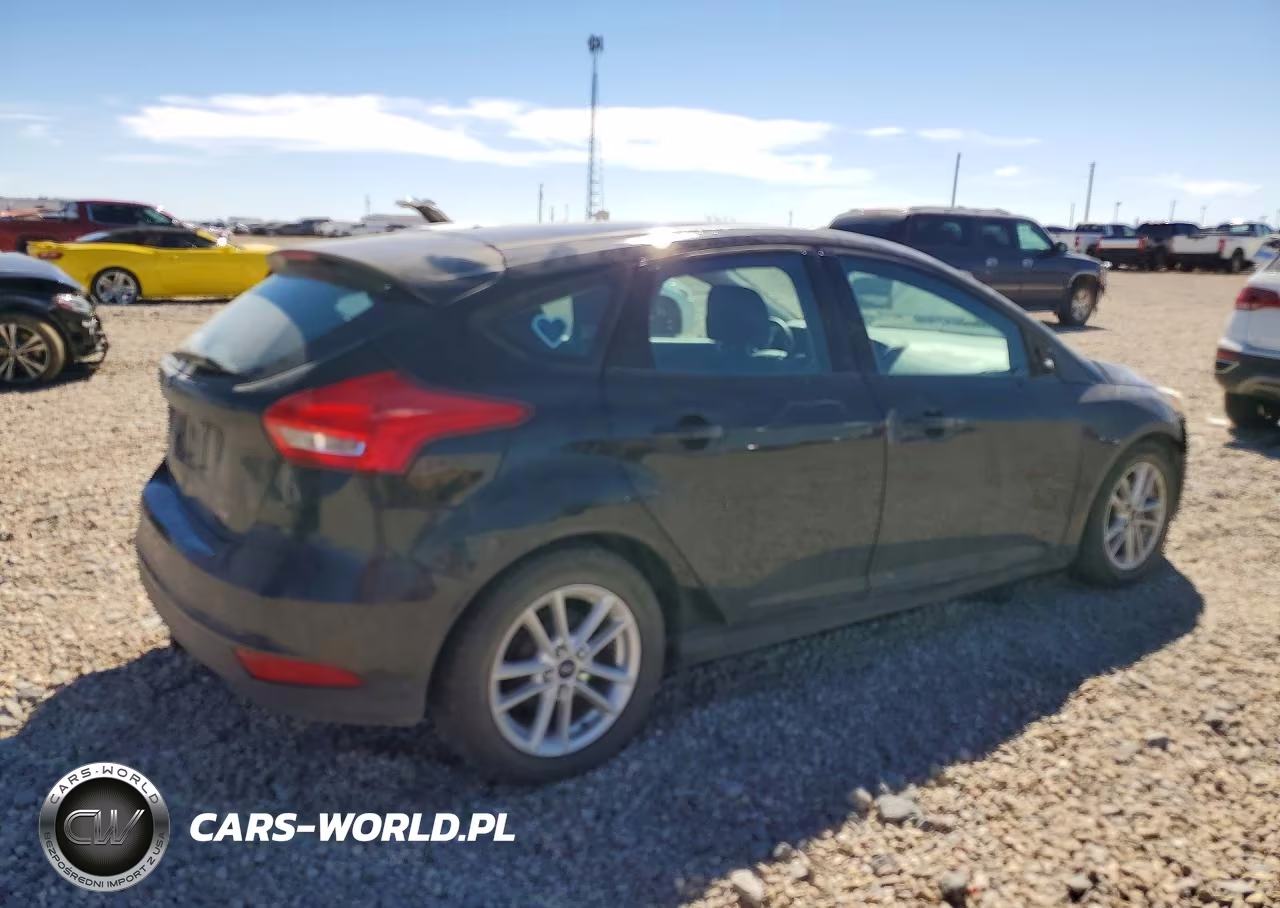 2016 Ford Focus Se VIN:1FADP3K24GL335712 - 3