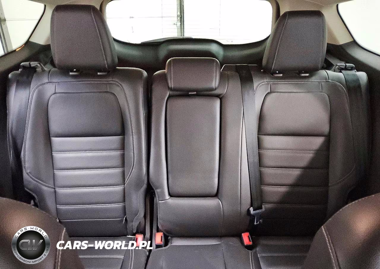 2017 Ford Escape Titanium VIN:1FMCU9J95HUC05901 - 10