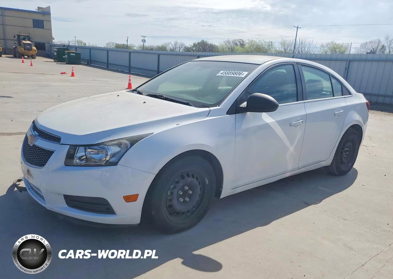 2011 Chevrolet Cruze Ls – zdjęcie 1 z 12