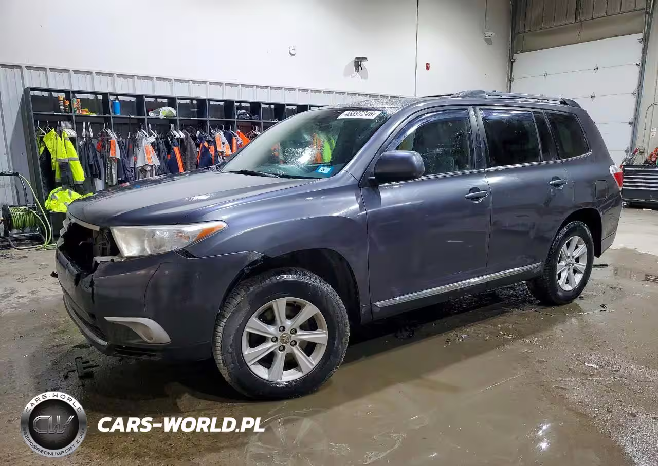 2013 Toyota Highlander Se