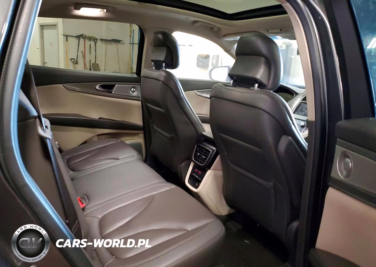 2019 Lincoln Nautilus Reserve VIN:2LMPJ8L96KBL57401 - 11