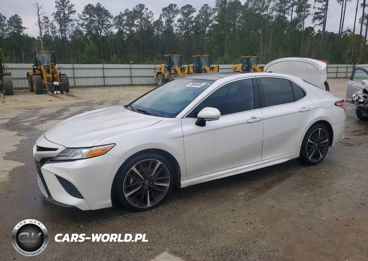 2020 Toyota Camry Xse V6 – zdjęcie 1 z 13