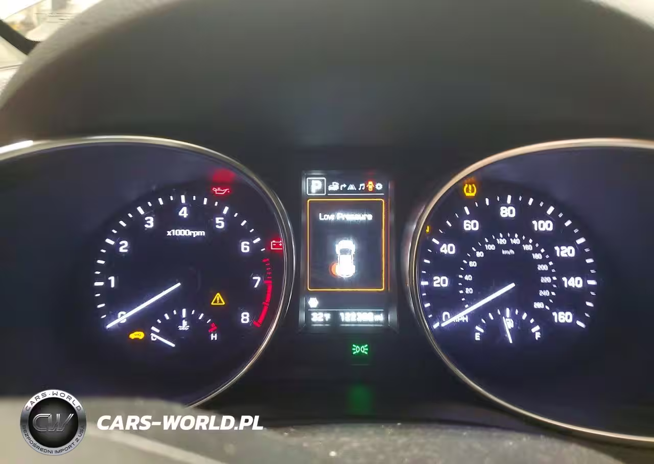 2017 Hyundai Santa Fe Limited Ultimate VIN:KM8SRDHF9HU177435 - 9