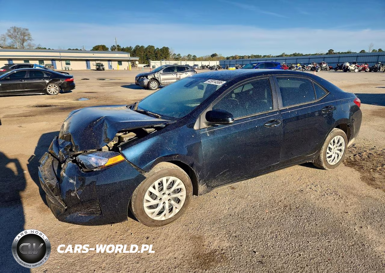 2017 Toyota Corolla Le VIN:5YFBURHE8HP732301 - 1