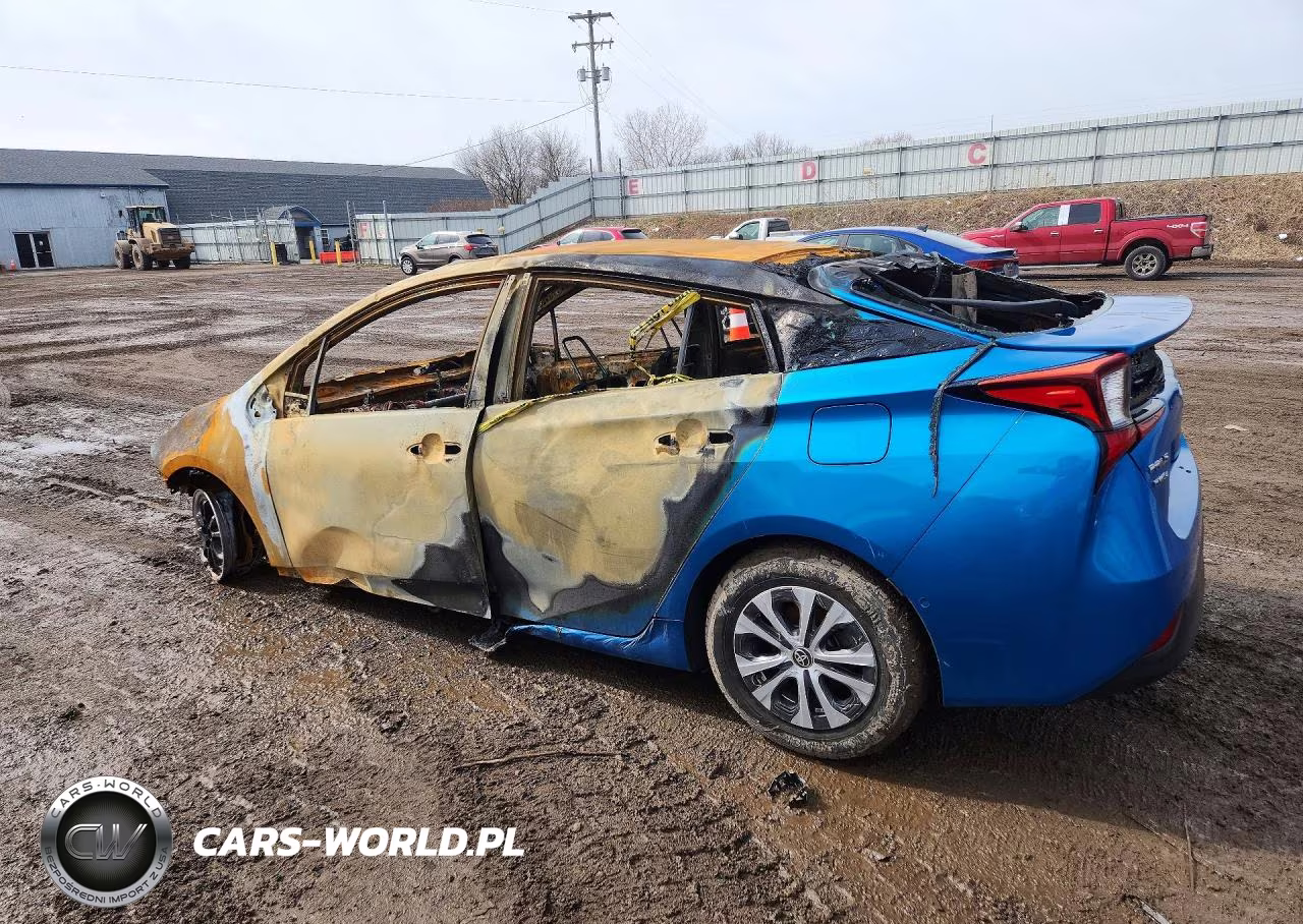 2019 Toyota Prius Le Awd-E VIN:JTDL9RFU2K3005087 - 2