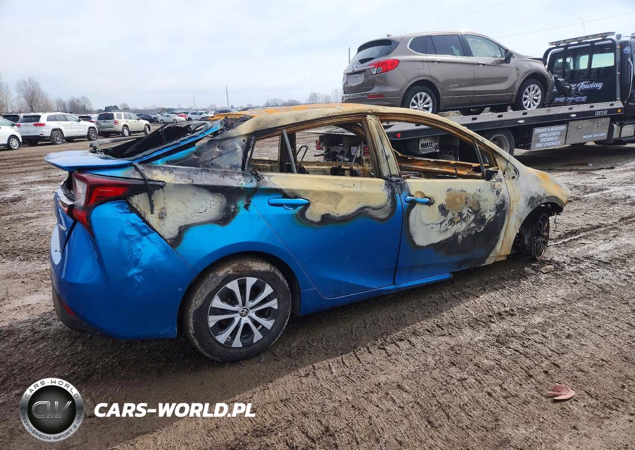 2019 Toyota Prius Le Awd-E VIN:JTDL9RFU2K3005087 - 3