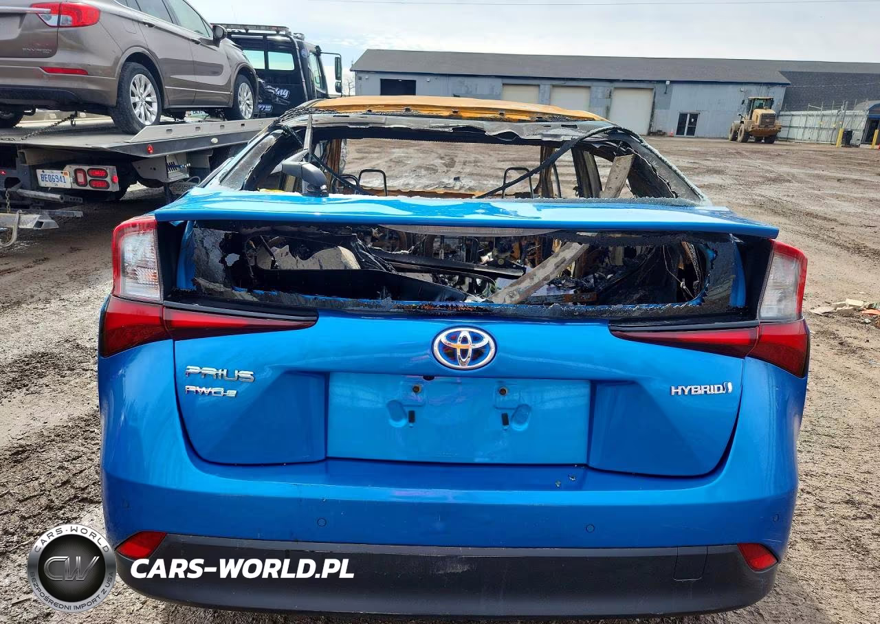 2019 Toyota Prius Le Awd-E VIN:JTDL9RFU2K3005087 - 6