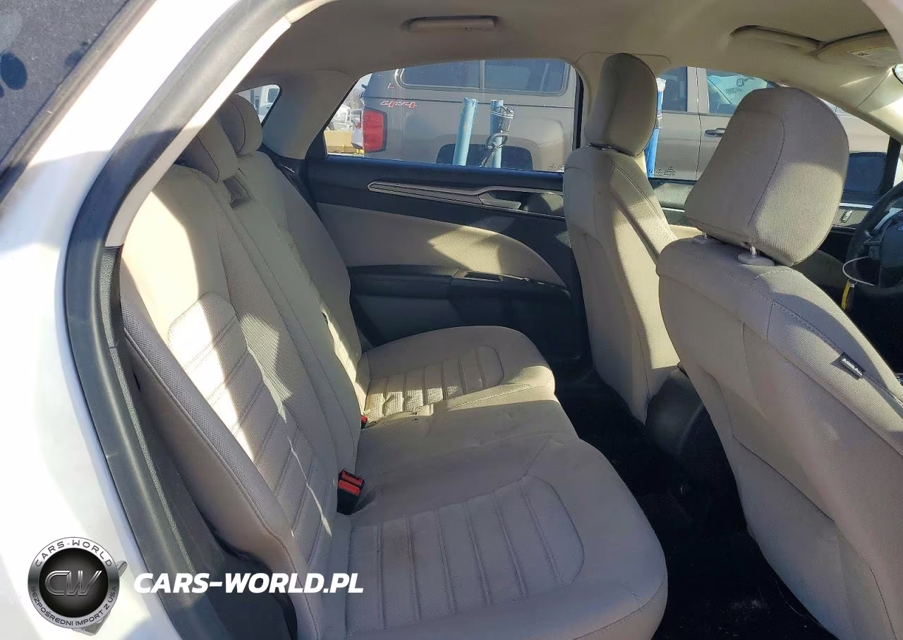 2020 Ford Fusion S VIN:3FA6P0G79LR184289 - 10