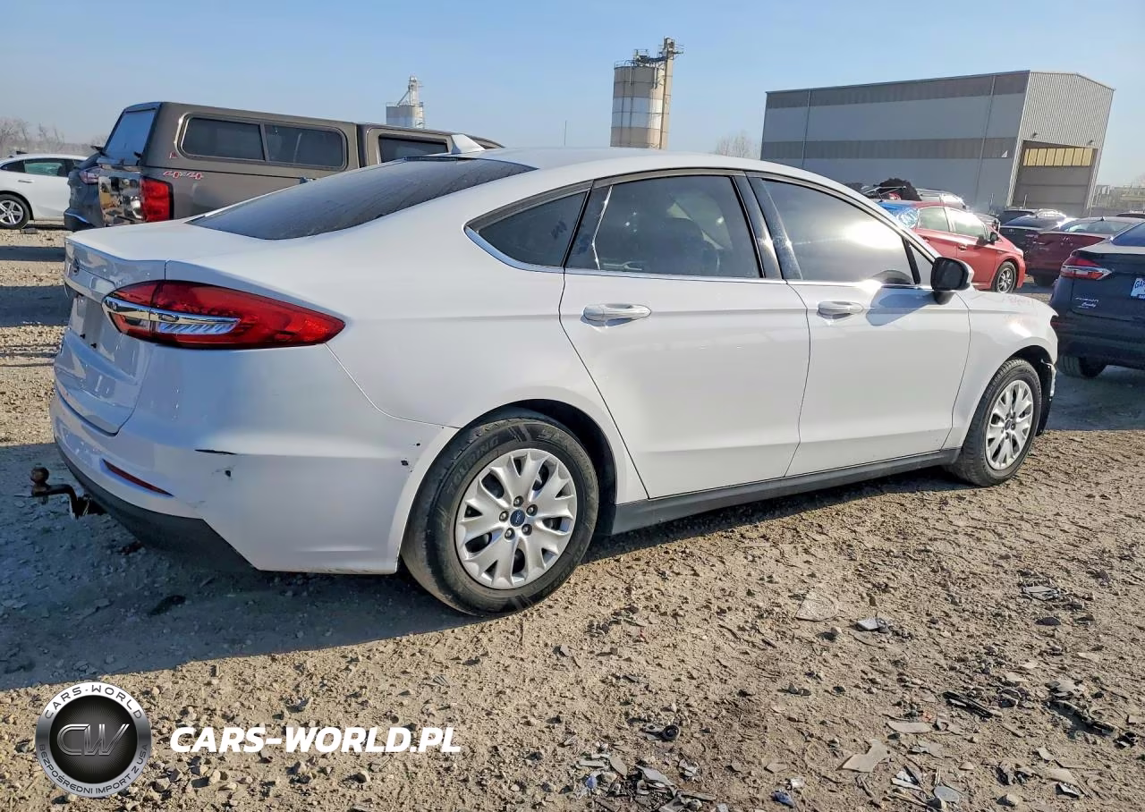 2020 Ford Fusion S VIN:3FA6P0G79LR184289 - 3