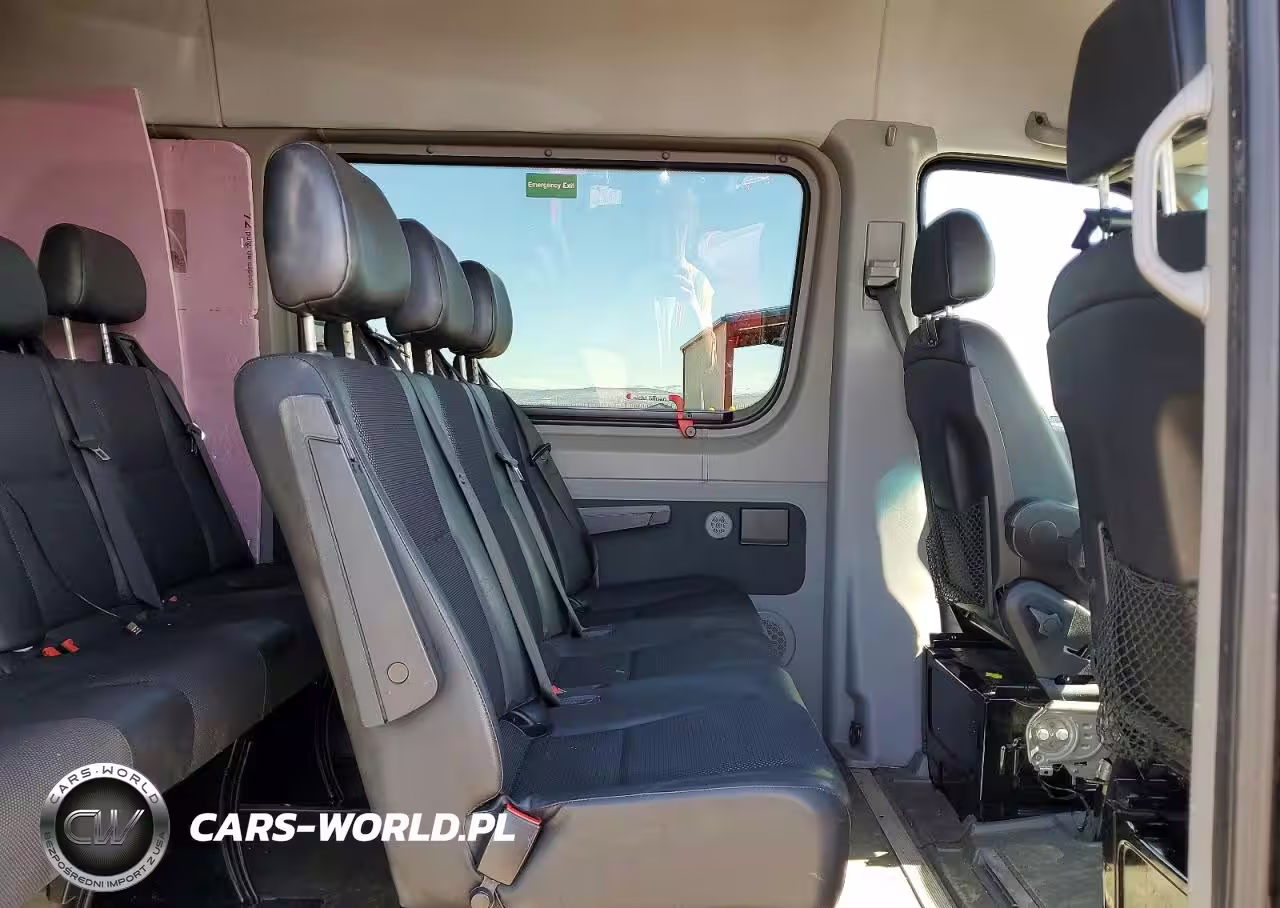 2013 Mercedes-Benz Sprinter 2500 VIN:WDZPE8CC7D5813526 - 11