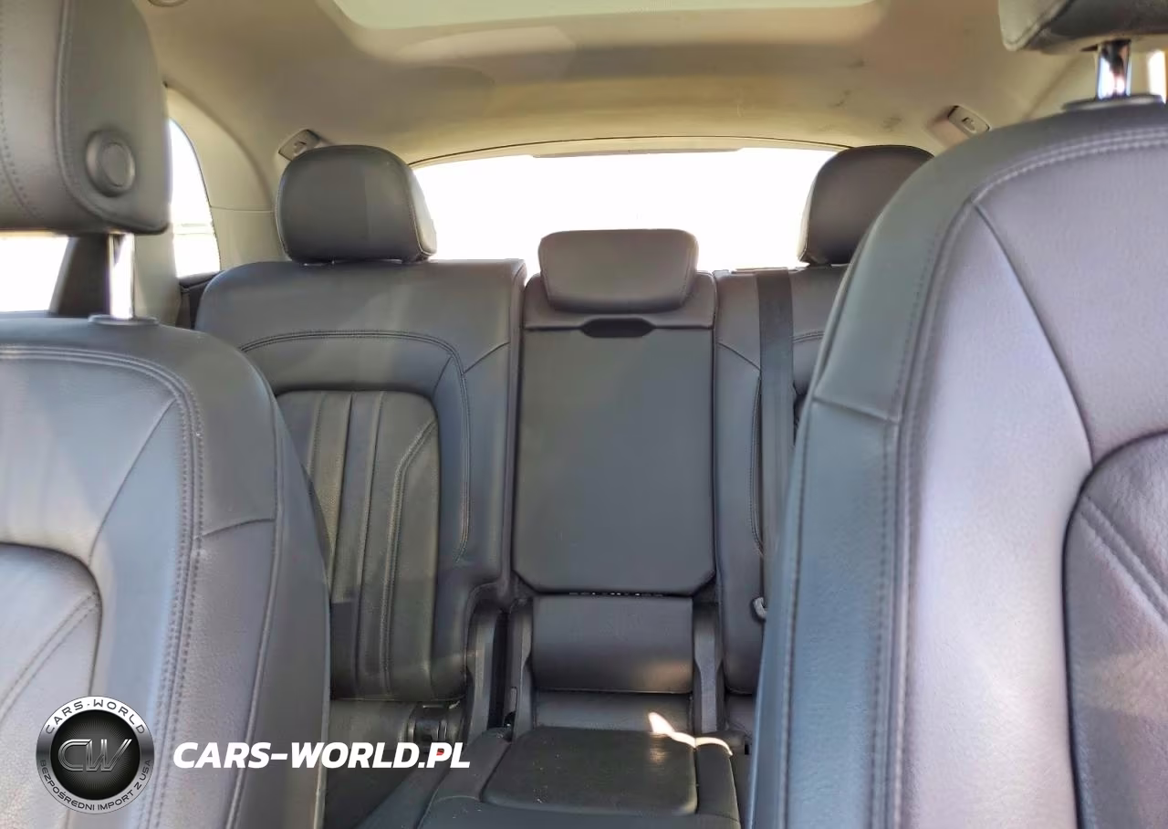 2018 Audi Q5 Premium VIN:WA1ANAFY8J2020165 - 10