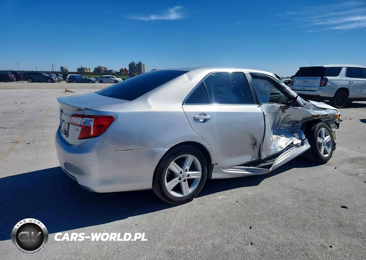 2014 Toyota Camry Se VIN:4T1BF1FKXEU410239 - 3