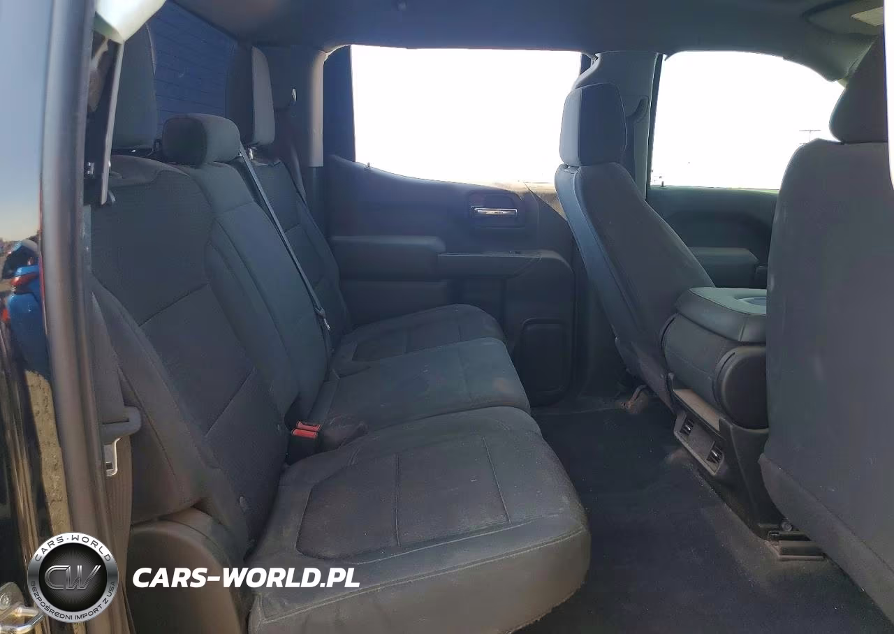 2021 Chevrolet Silverado K1500 Custom VIN:3GCPYBEKXMG376963 - 10