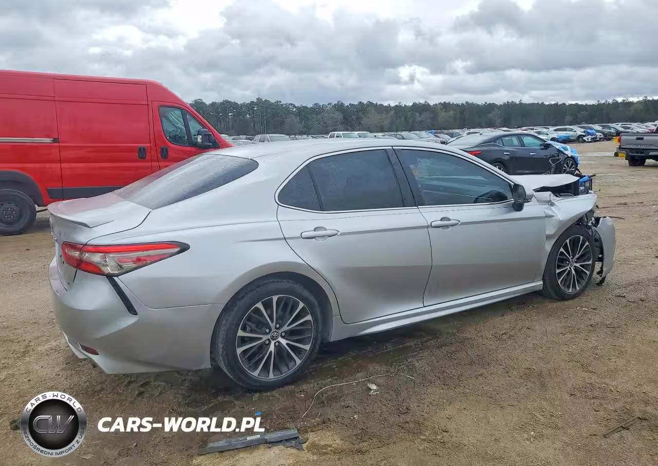 2018 Toyota Camry Se VIN:JTNB11HK6J3022145 - 3