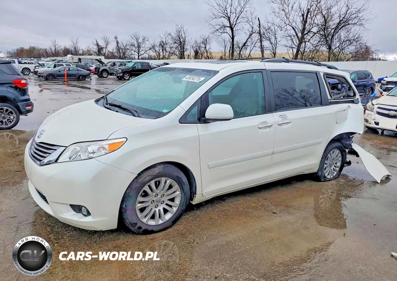 2016 Toyota Sienna Xle Premium 8-Passenger