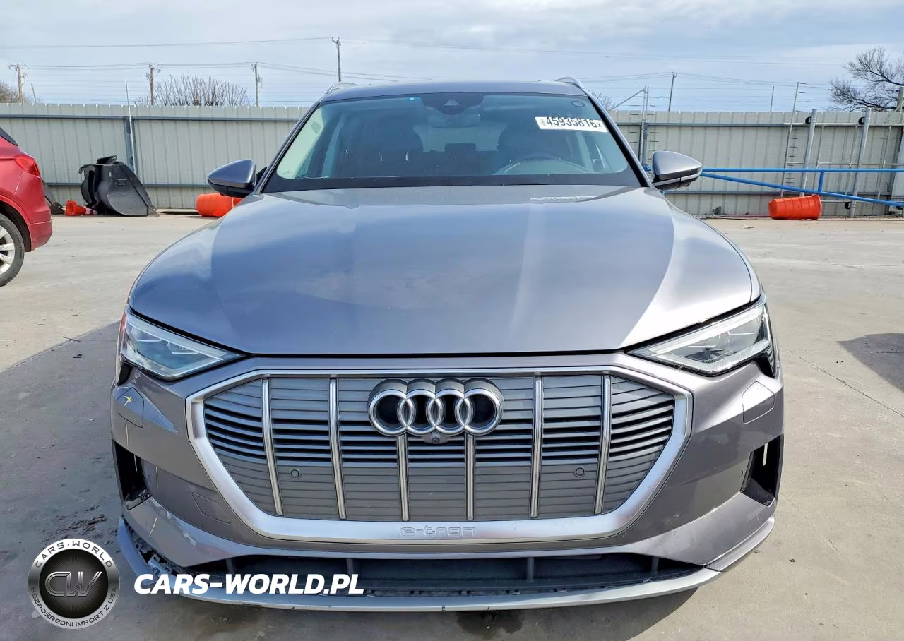 2022 Audi E-Tron Premium Plus VIN:WA1LAAGE7NB013299 - 5