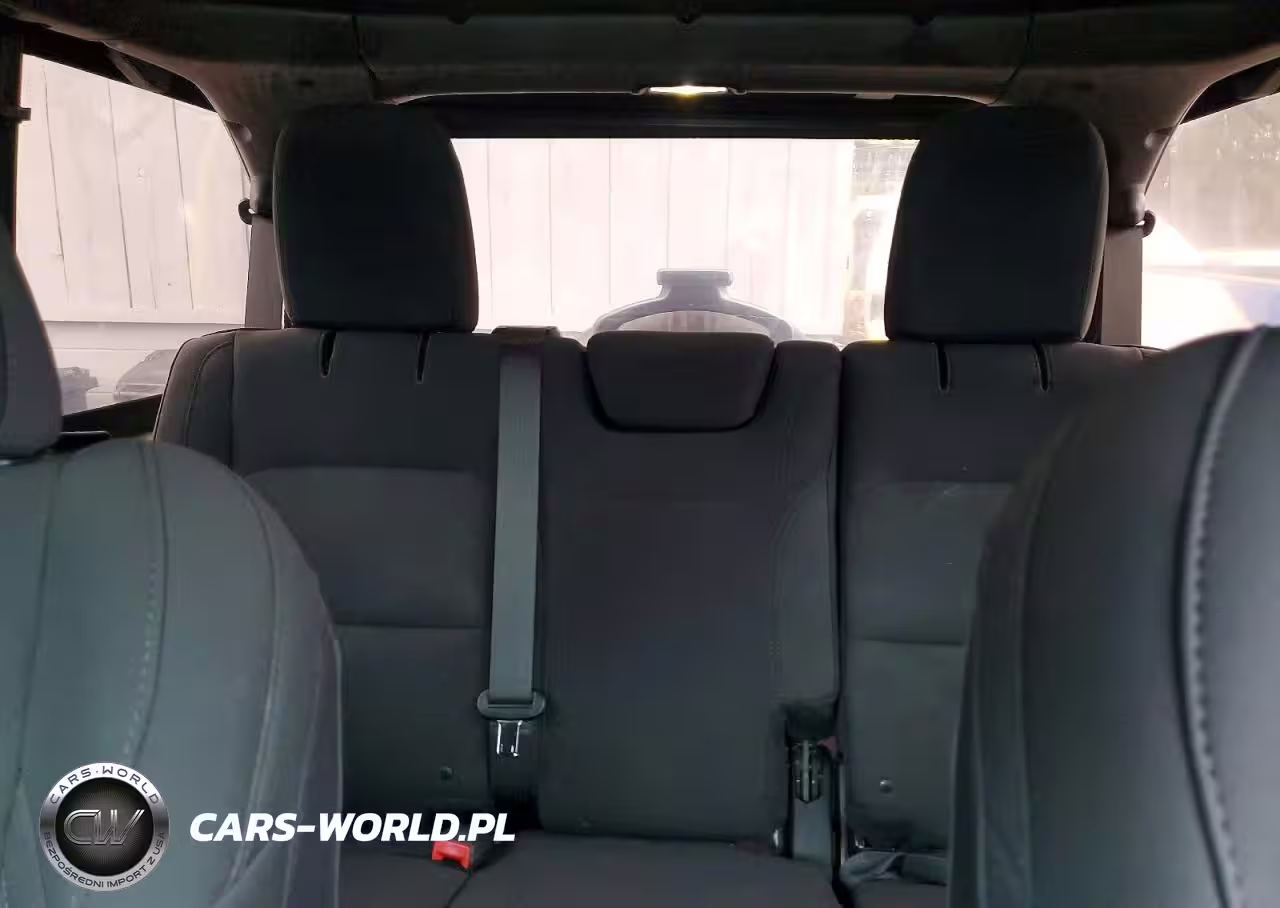 2018 Jeep Wrangler Unlimited Sport VIN:1C4HJXDG3JW274453 - 10