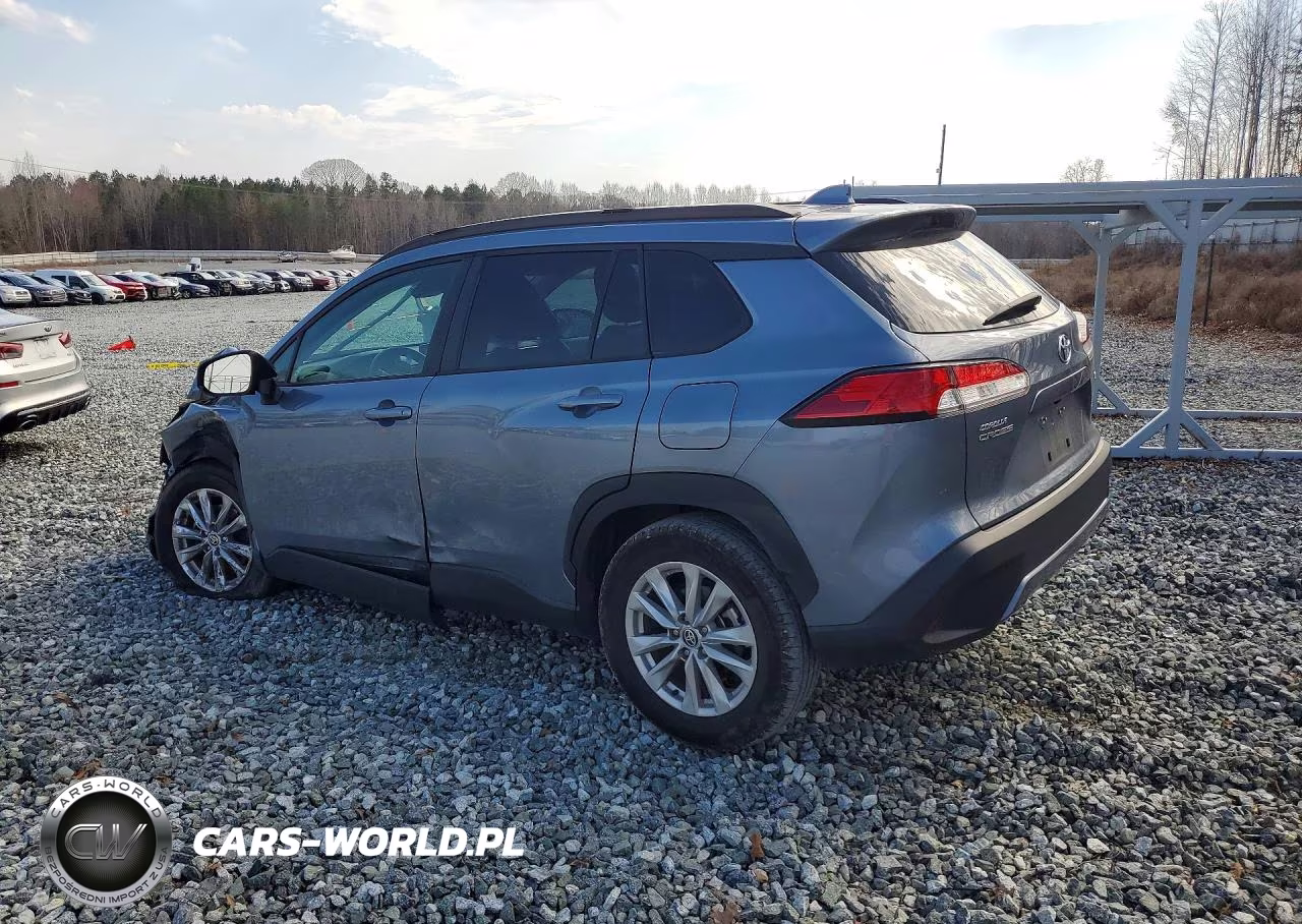 2022 Toyota Corolla Cross Le VIN:7MUCAAAG0NV030671 - 2