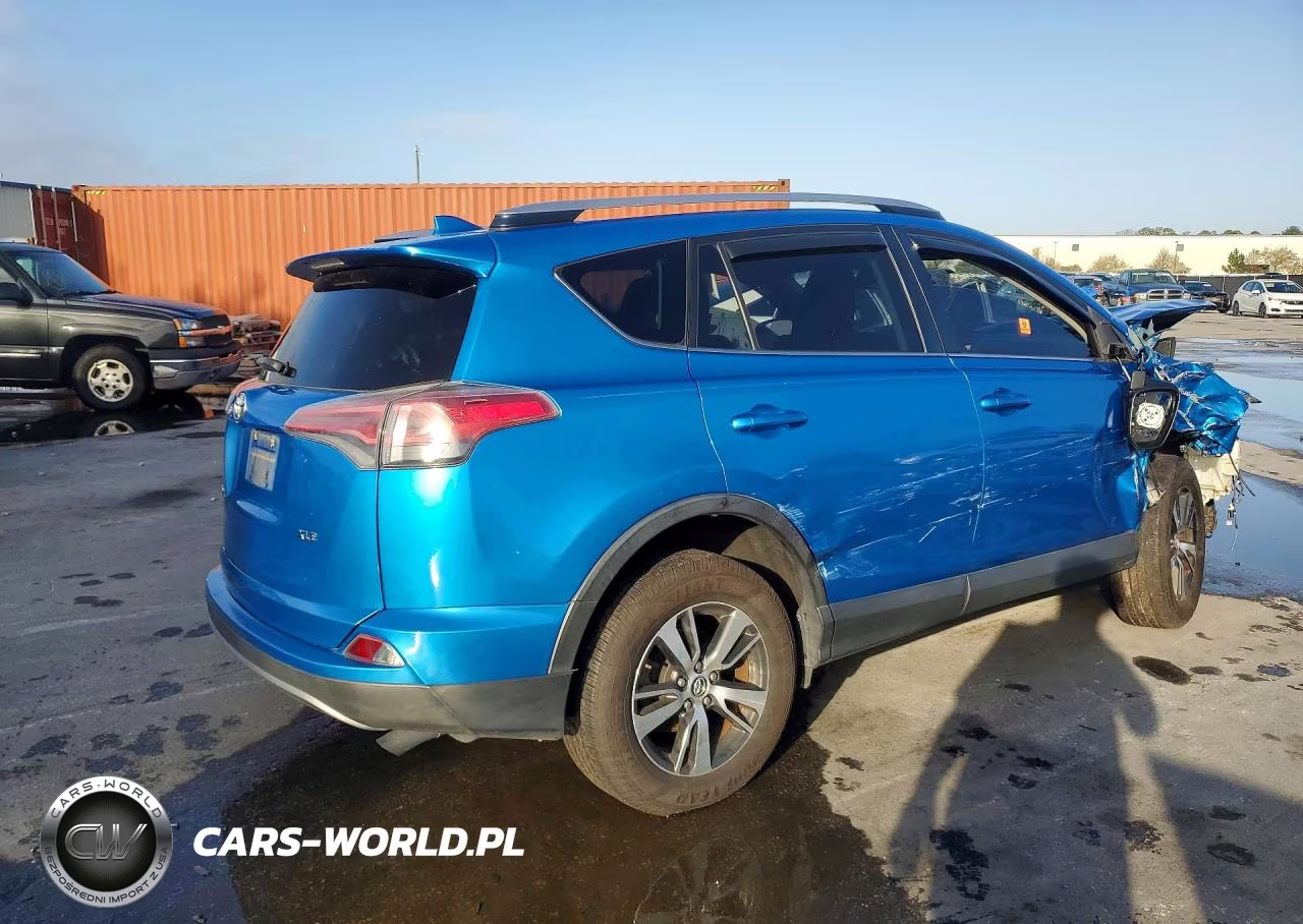 2017 Toyota Rav4 Xle VIN:JTMWFREVXHD095219 - 3