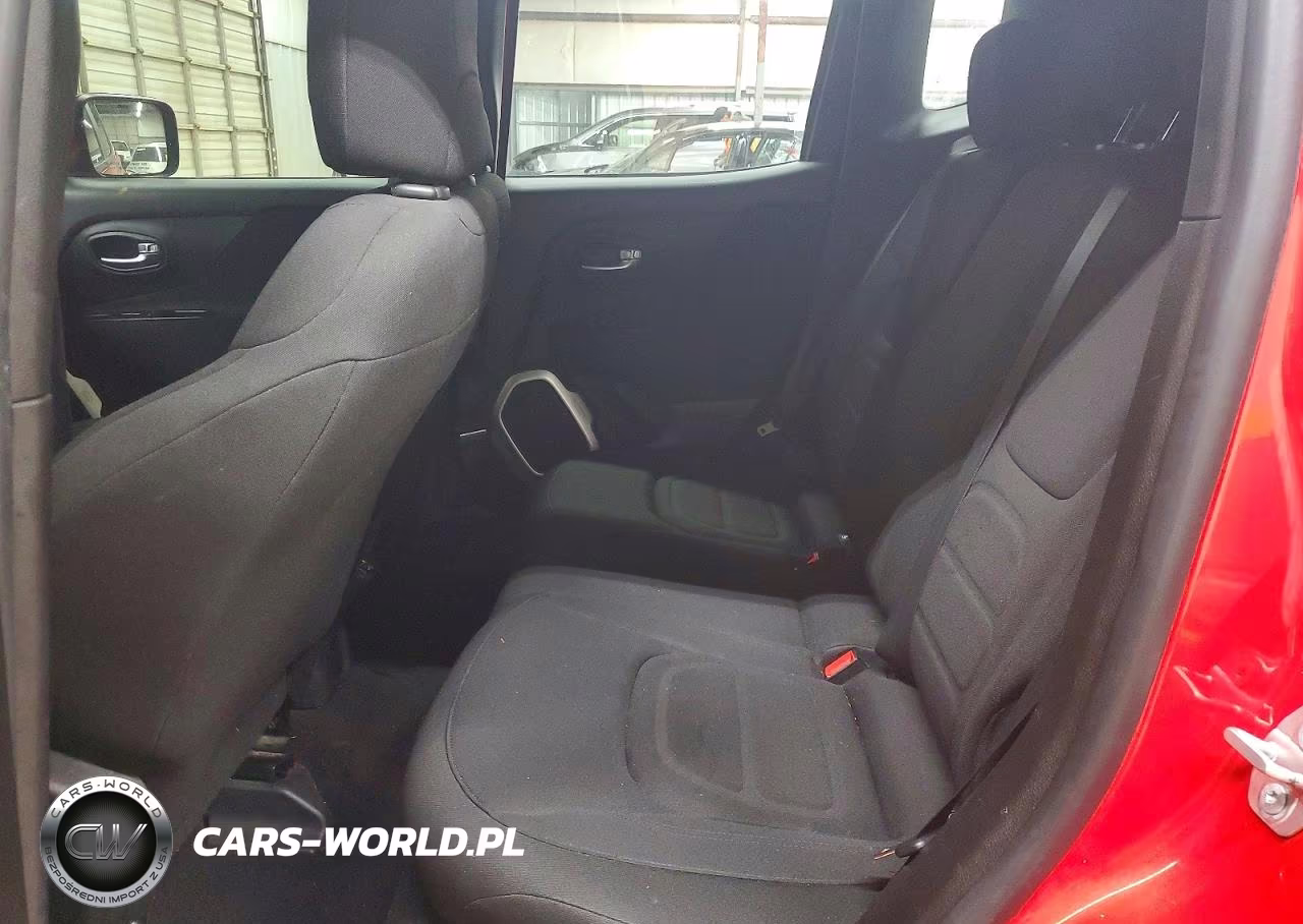 2018 Jeep Renegade Latitude VIN:ZACCJABB7JPH94005 - 11