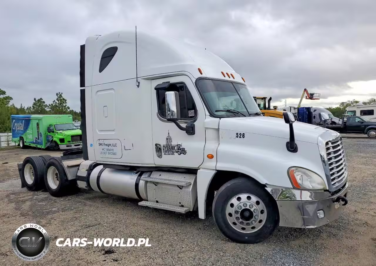 2013 Freightliner Cascadia 1 - Semi Truck