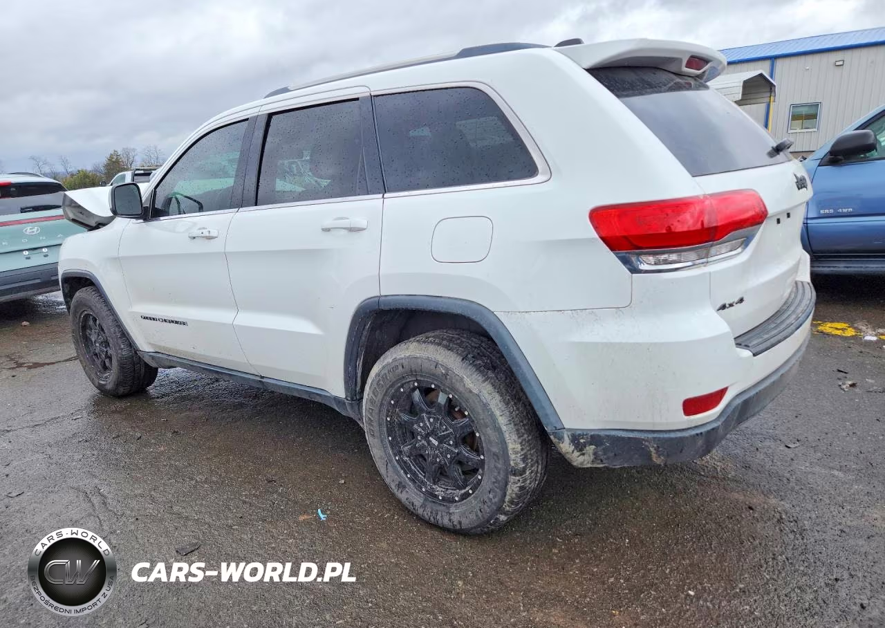 2015 Jeep Grand Cherokee Laredo VIN:1C4RJFAG7FC852856 - 2